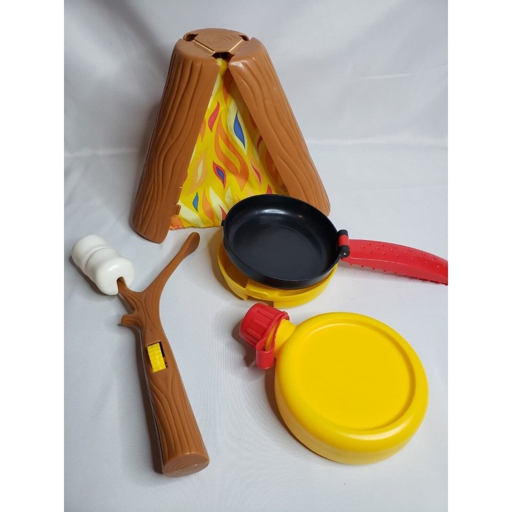 Little Tikes Play Campfire Set Marshmallow, Cantina and Skillet Pretend Cooking